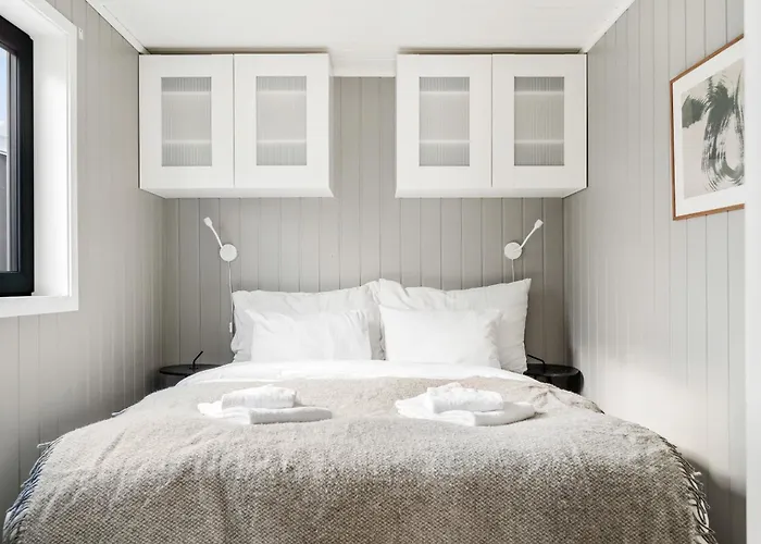 Feriehus Amazing House - Panoramic View Sauna And Jacuzzi